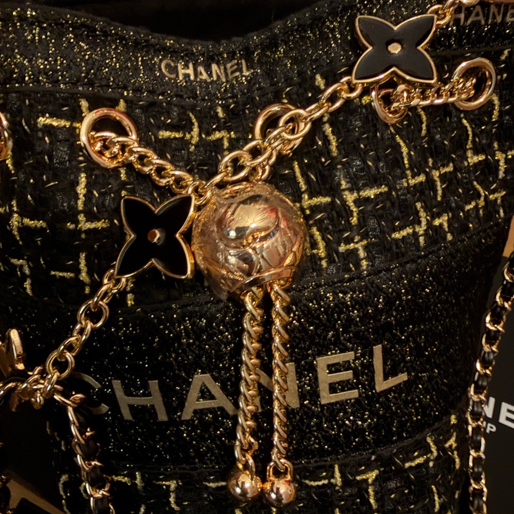 Chanel Black and Gold Mini Bag VIP / GWP With Charms - Picture 3 of 10